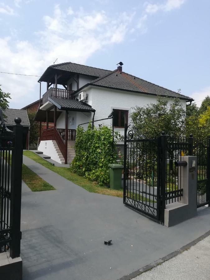 Holiday Home Baotic Velika Mlaka Bagian luar foto